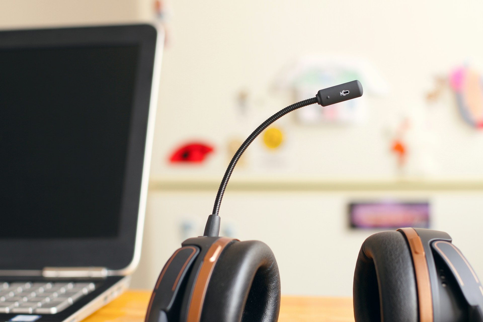 Laptop and headset